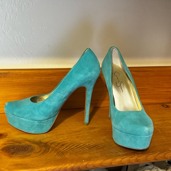Teal Blue Heels 🩵 - Picture 4 of 7